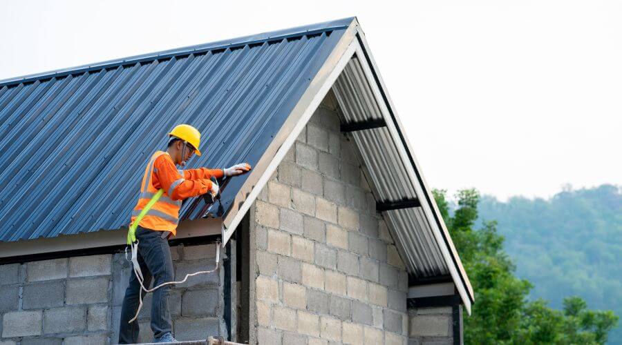 Professional residential roofers in Lewiston, MI